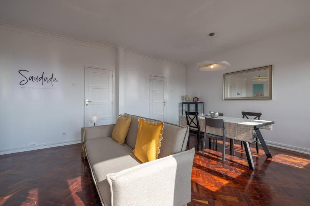 Appartamento Casa Do Largo-Vista Sobre Lisboa Esterno foto