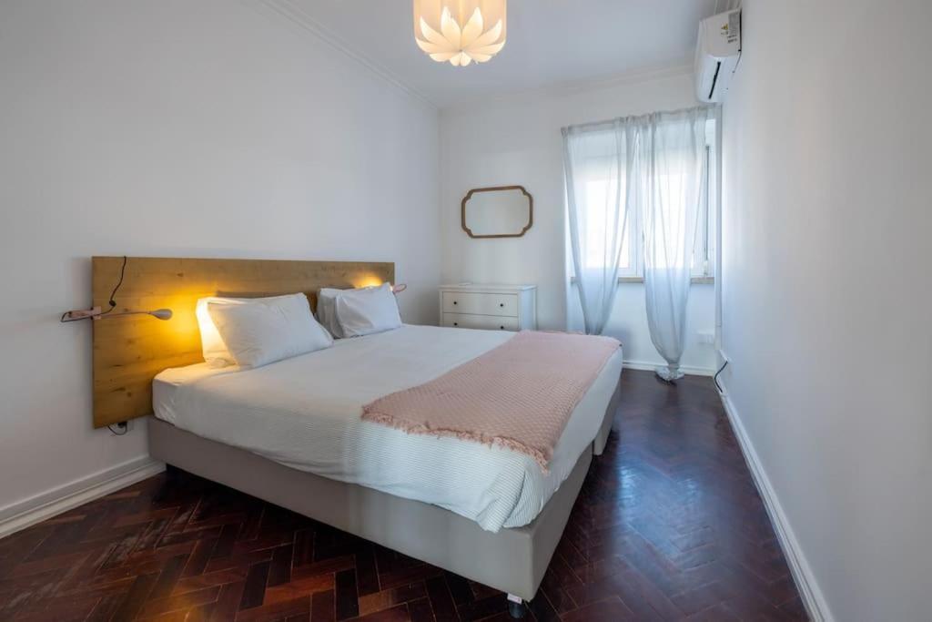 Appartamento Casa Do Largo-Vista Sobre Lisboa Esterno foto